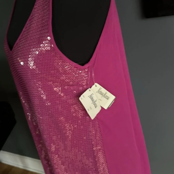 RN Convertible fuschia stretch jersey knit sequin front flowy tank midi. NWT. Sm - Picture 4 of 5